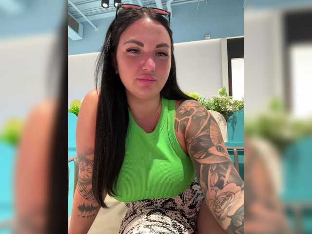 Entrez le videochat erotique avec le
modèle KROSHKA_N KROSHKA_N