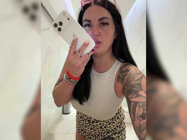 Accedi alla chat con il nickname KROSHKA_N KROSHKA_N