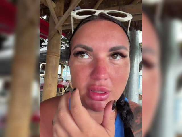 Accedi alla chat con il nickname KROSHKA_N KROSHKA_N