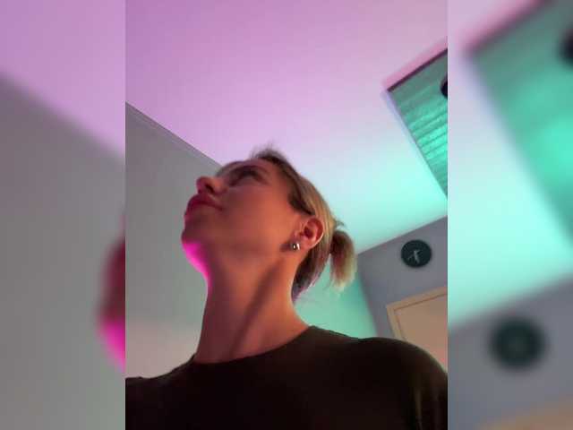 Nataliecroys webcam