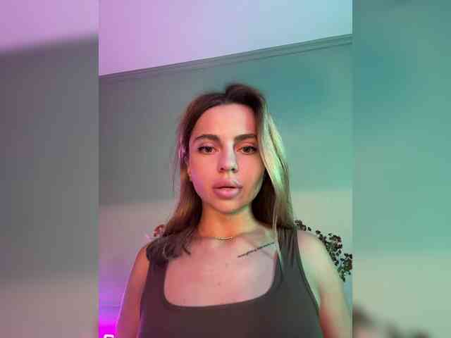Nataliecroys webcam