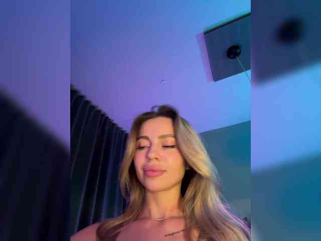 Nataliecroys webcam