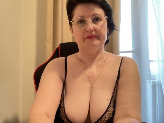 HotMilfPussy webcam