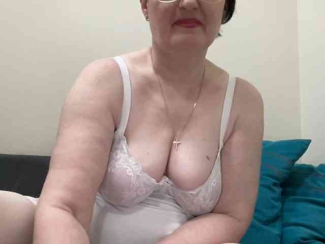 HotMilfPussy webcam