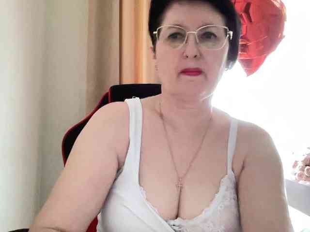 HotMilfPussy webcam