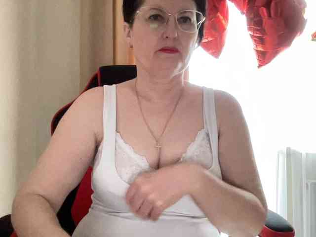 HotMilfPussy webcam