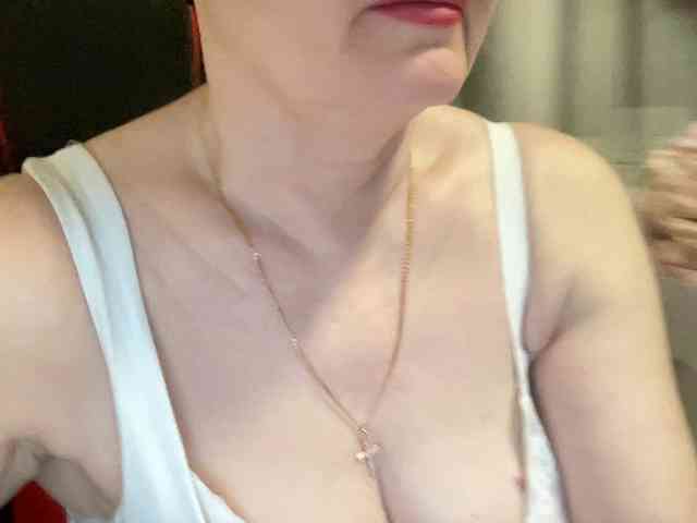 HotMilfPussy webcam
