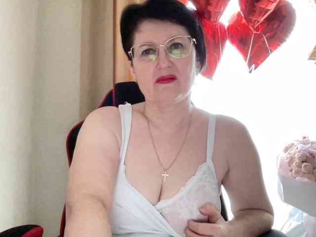 HotMilfPussy webcam