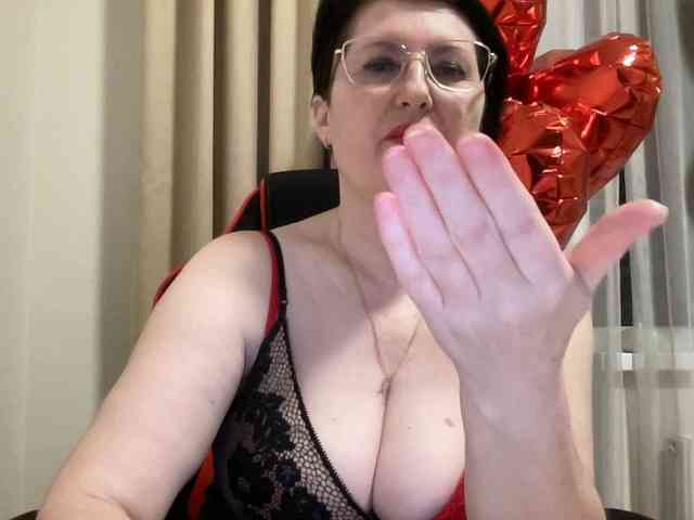 HotMilfPussy webcam