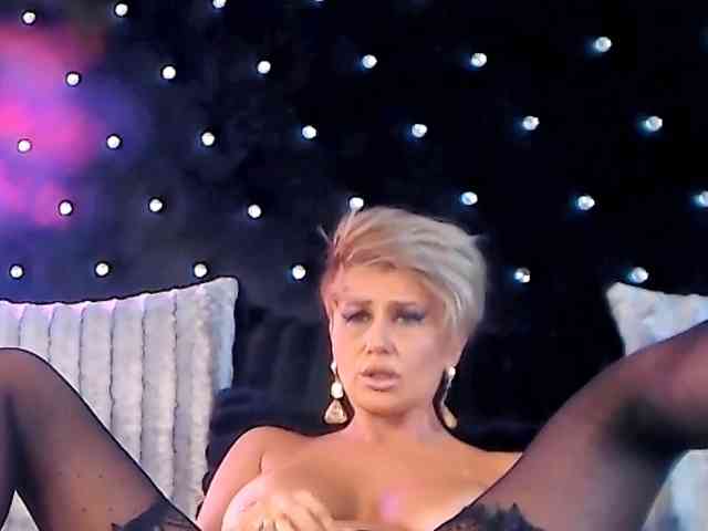 InannaIshtar1 webcam