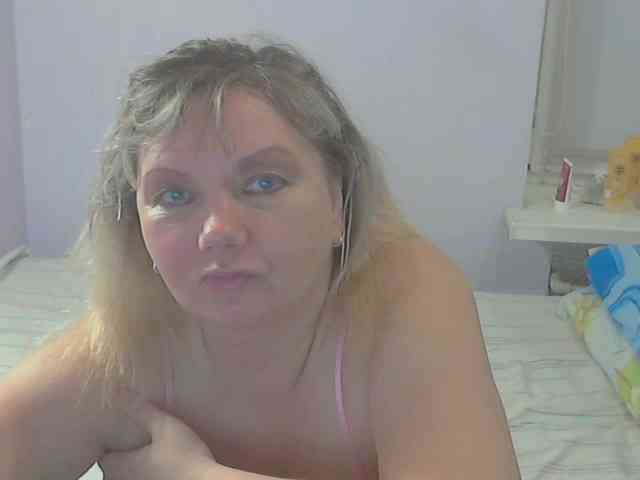 LucyAlexis webcam