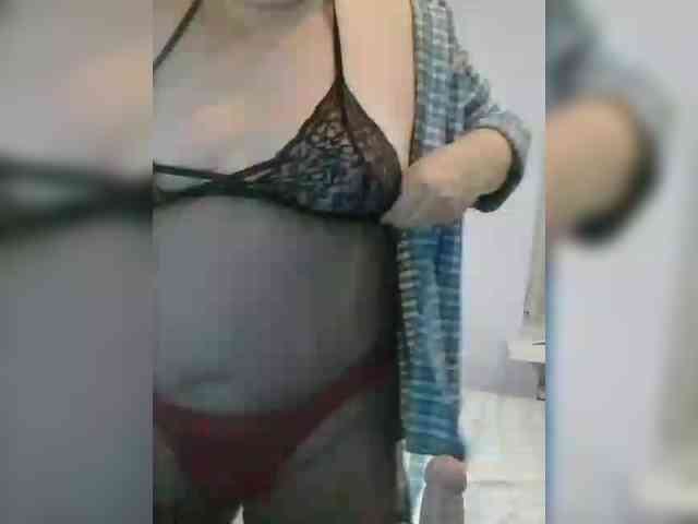 LucyAlexis webcam