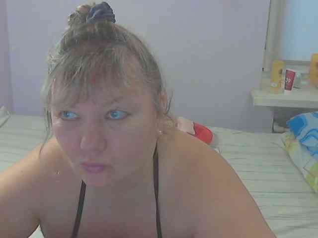 LucyAlexis webcam