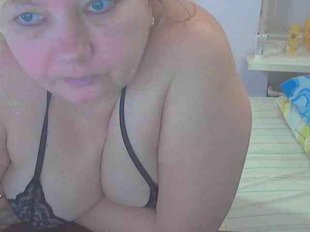 LucyAlexis webcam