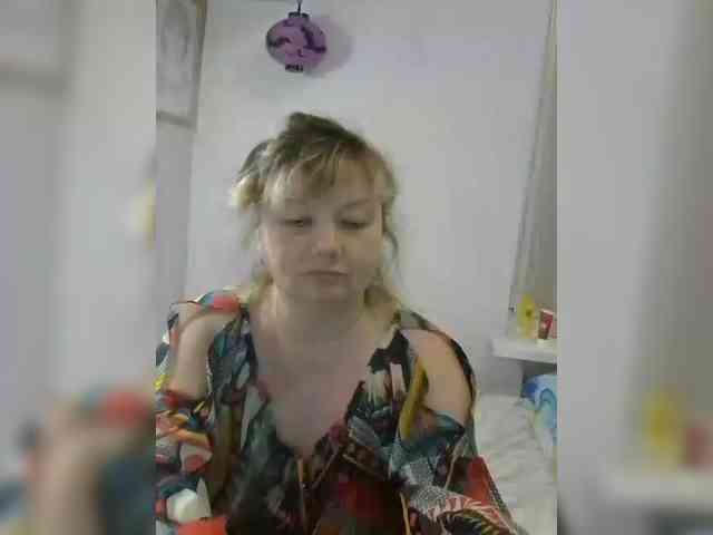LucyAlexis webcam