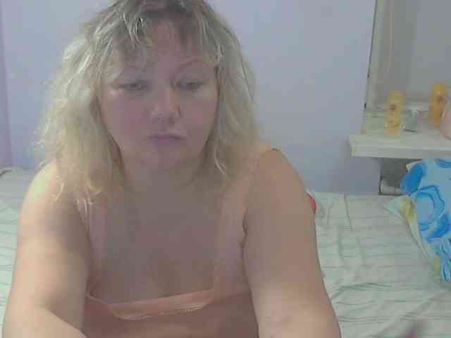 LucyAlexis webcam