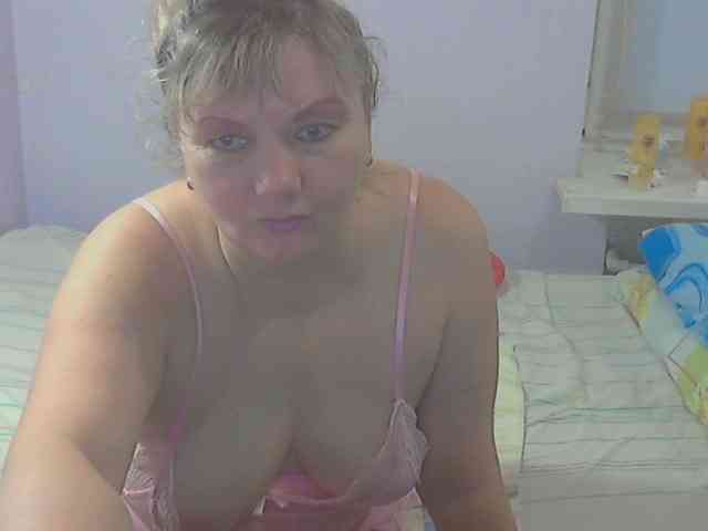 LucyAlexis webcam