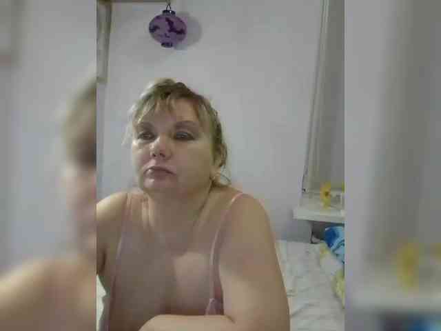 LucyAlexis webcam