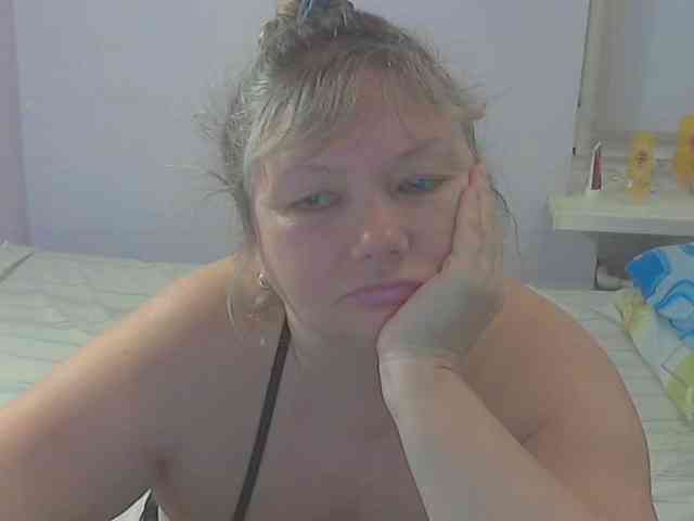 LucyAlexis webcam