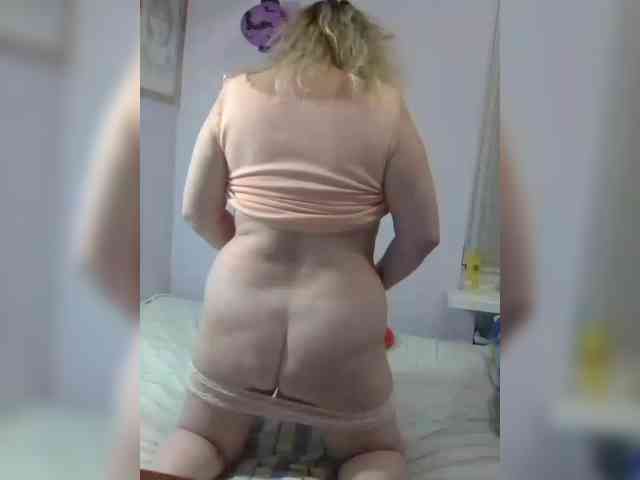 LucyAlexis webcam