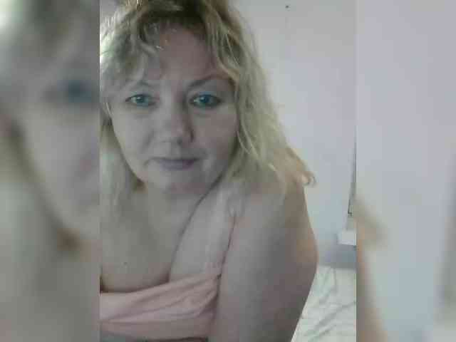LucyAlexis webcam