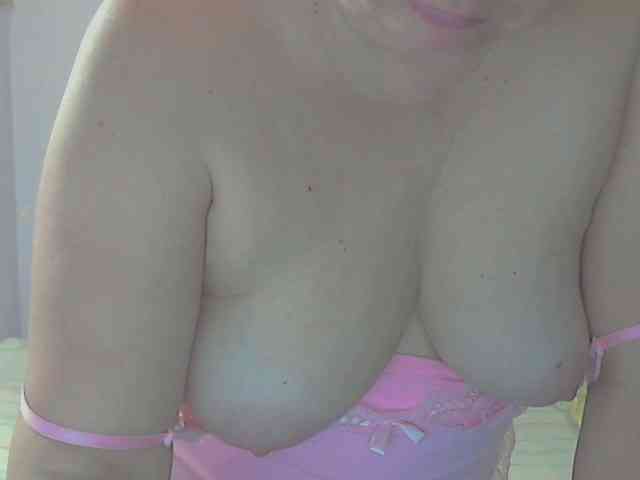 LucyAlexis webcam