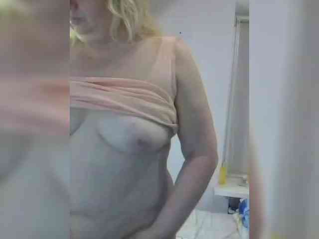 LucyAlexis webcam