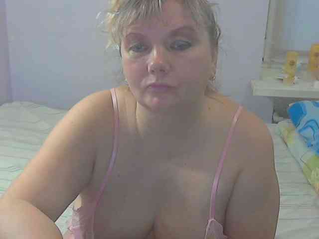 LucyAlexis webcam