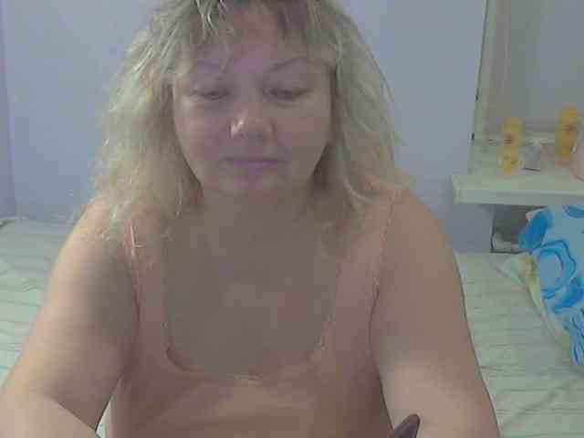 LucyAlexis webcam