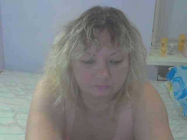 LucyAlexis webcam