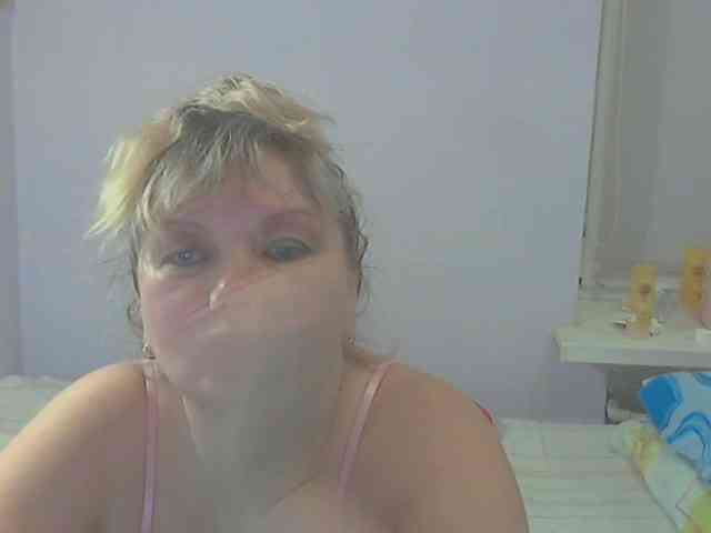LucyAlexis webcam