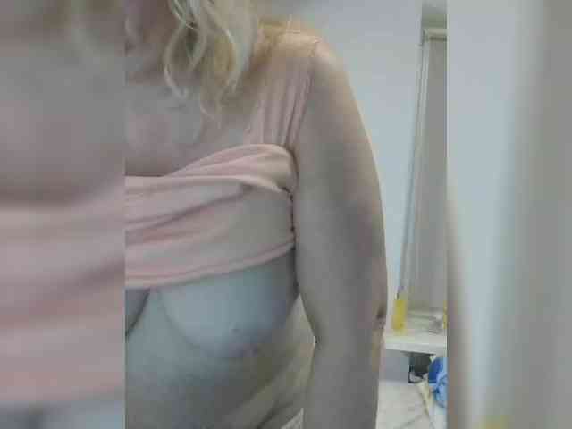 LucyAlexis webcam