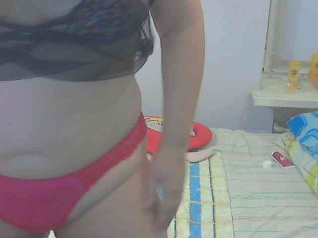 LucyAlexis webcam