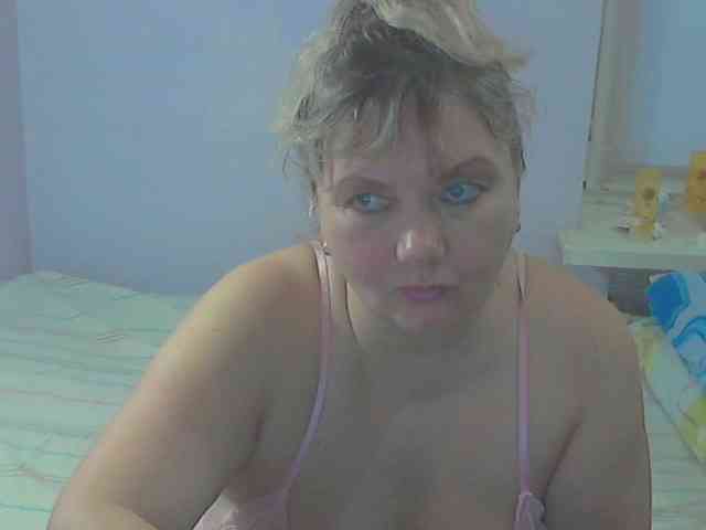 LucyAlexis webcam