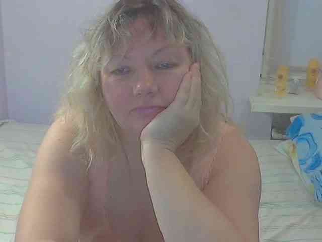 LucyAlexis webcam