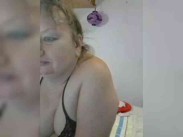LucyAlexis webcam