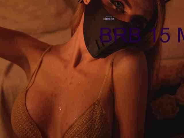 AlisaRogs webcam