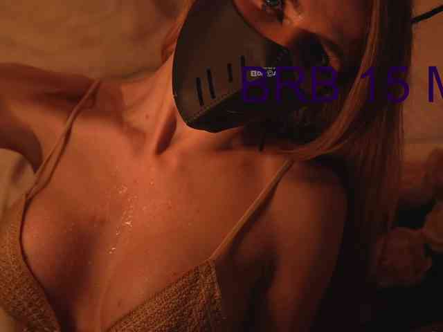 AlisaRogs webcam