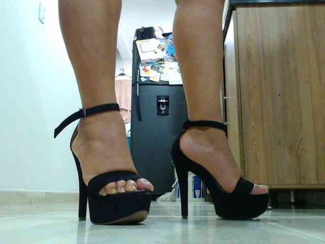MARILYNWHANCO webcam