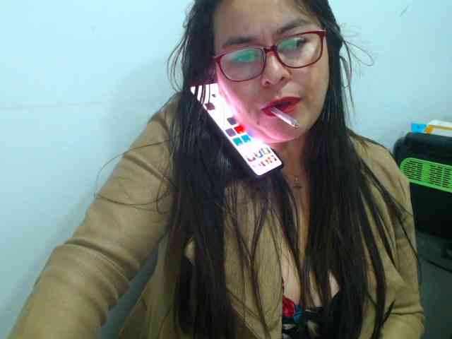 MARILYNWHANCO webcam