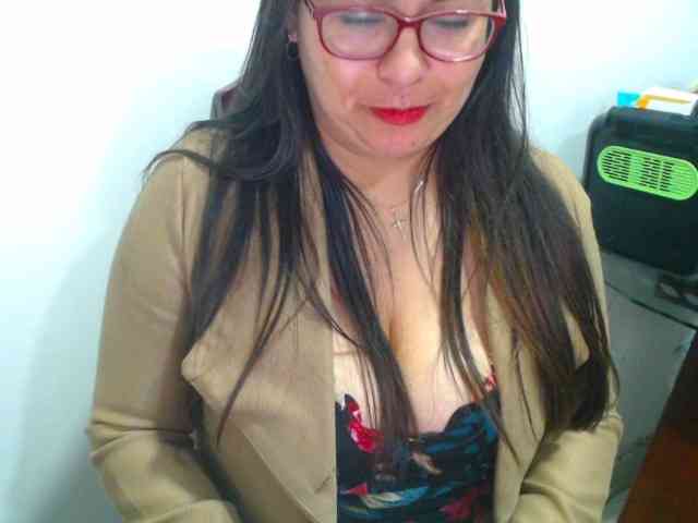 MARILYNWHANCO webcam
