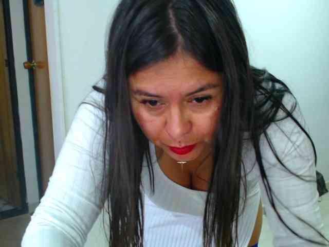MARILYNWHANCO webcam