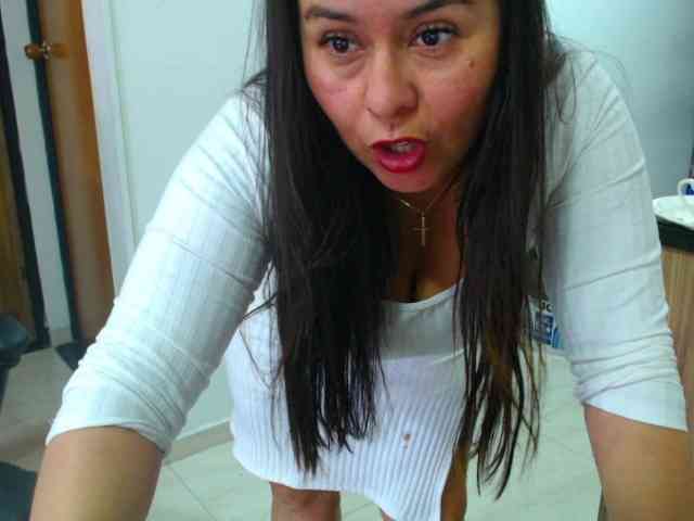 MARILYNWHANCO webcam
