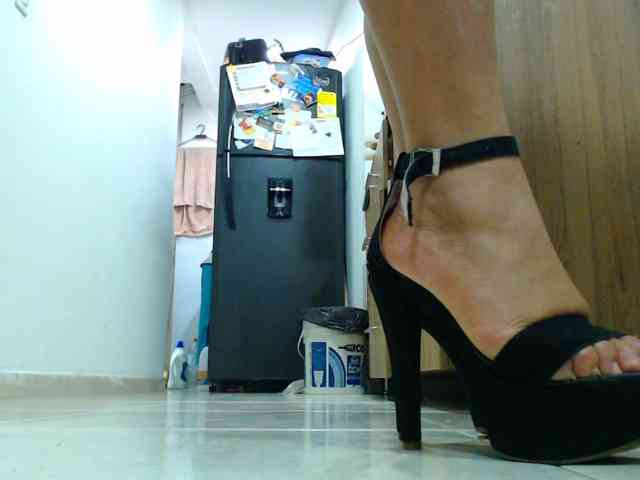 MARILYNWHANCO webcam