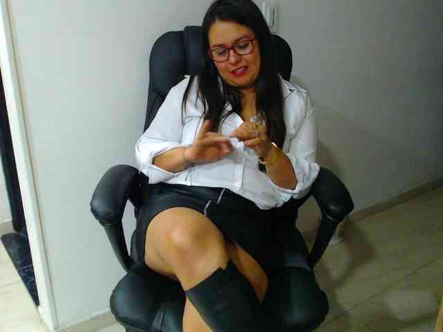 MARILYNWHANCO webcam