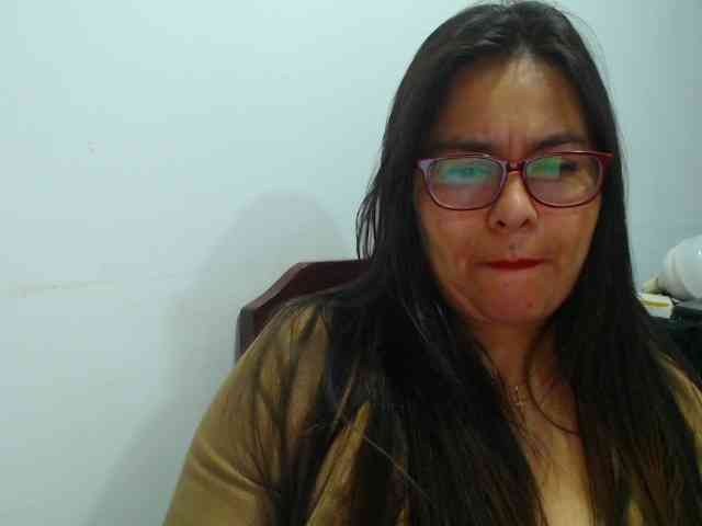 MARILYNWHANCO webcam