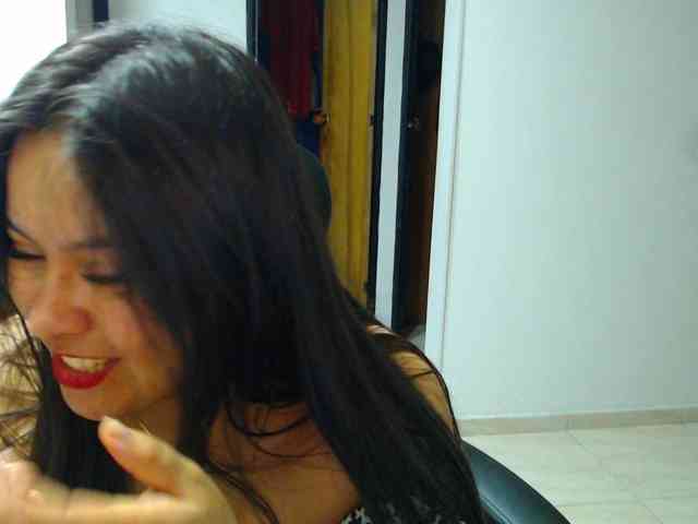 MARILYNWHANCO webcam