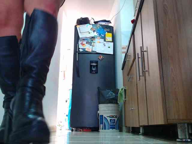 MARILYNWHANCO webcam