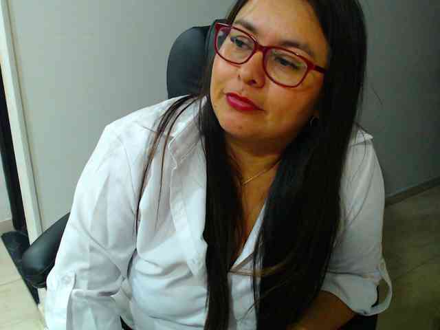 MARILYNWHANCO webcam