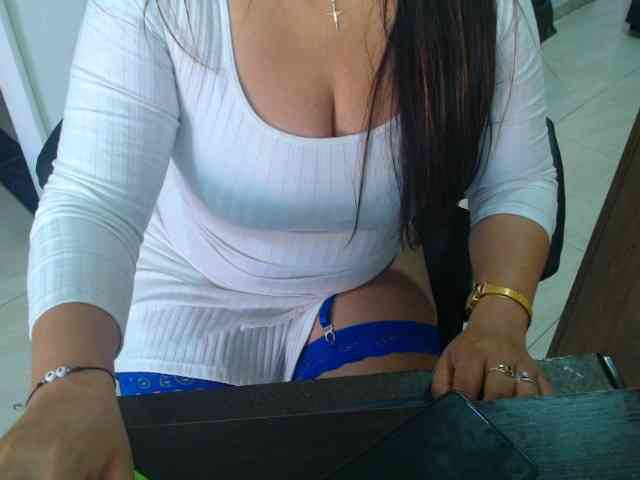 MARILYNWHANCO webcam